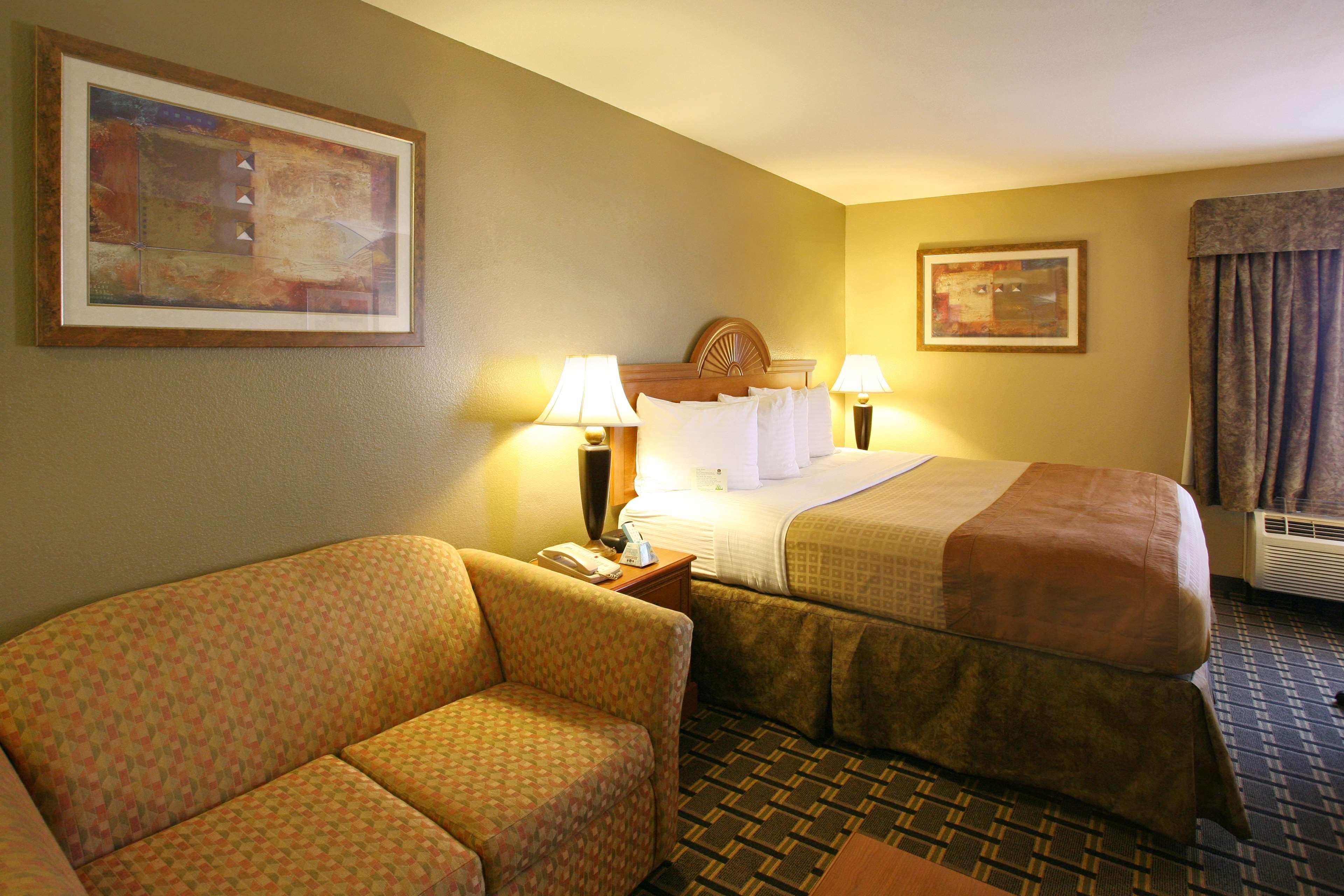 Best Western Zachary Inn Exterior photo