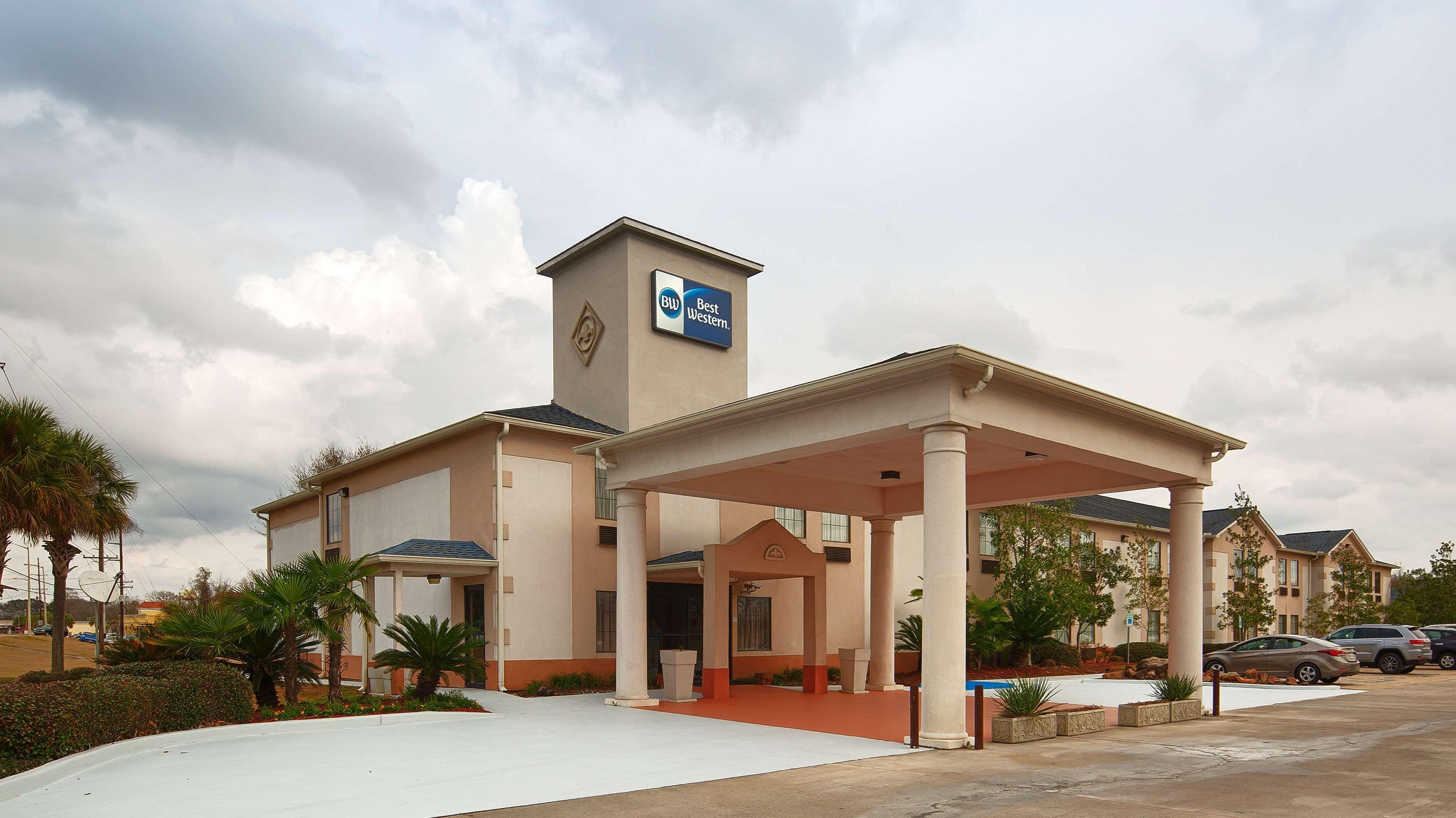 Best Western Zachary Inn Exterior photo