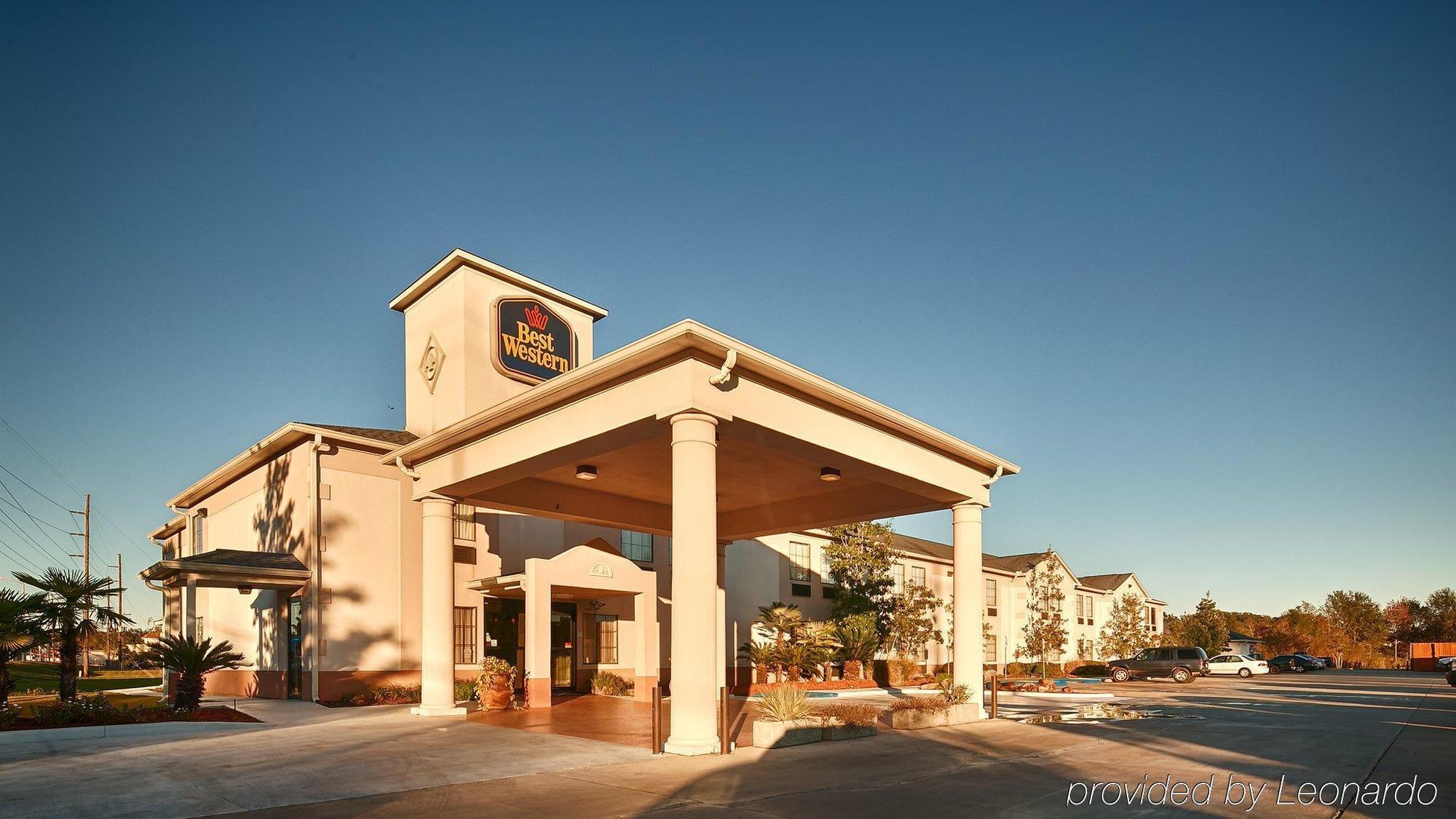Best Western Zachary Inn Exterior photo