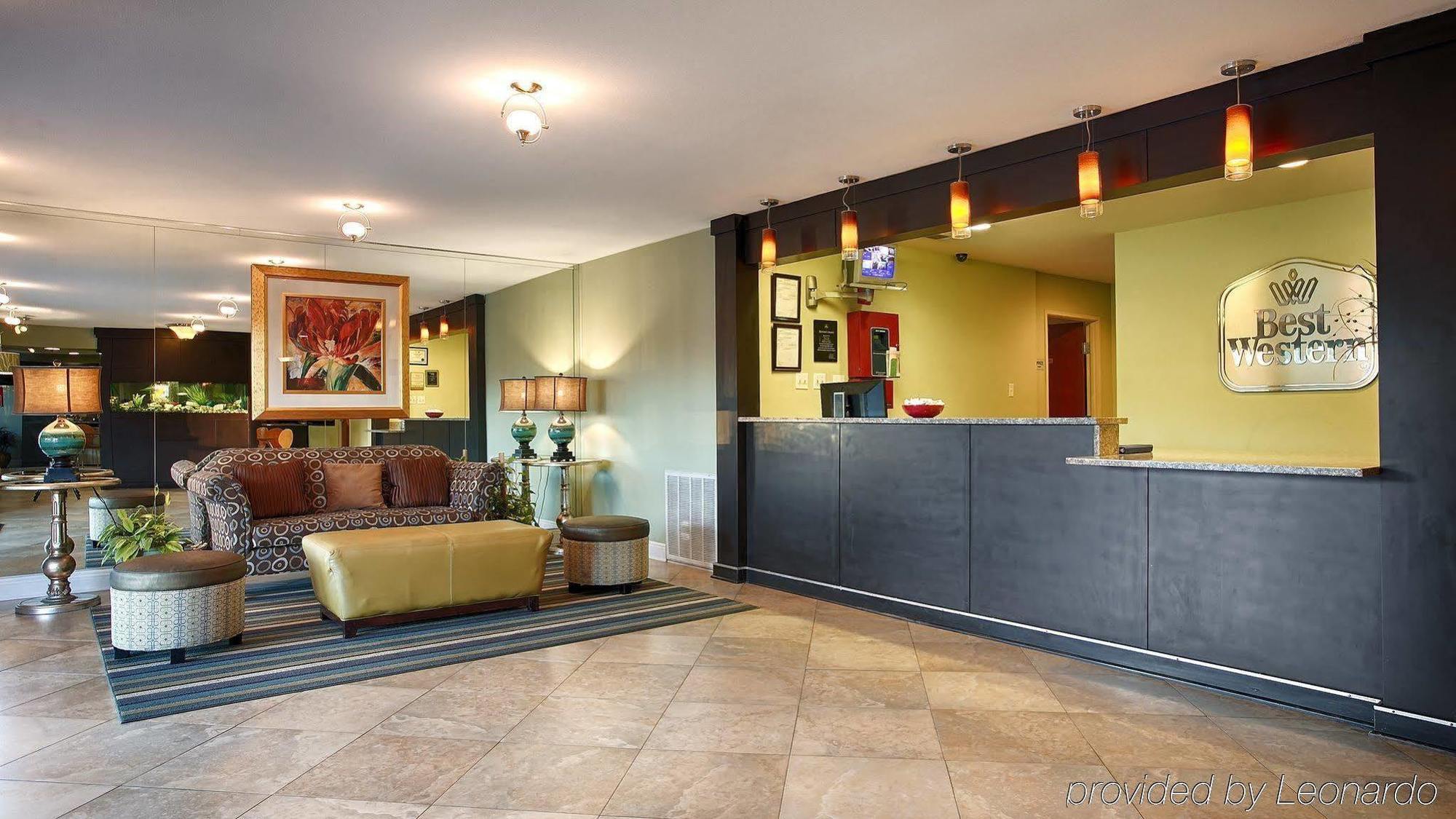 Best Western Zachary Inn Exterior photo